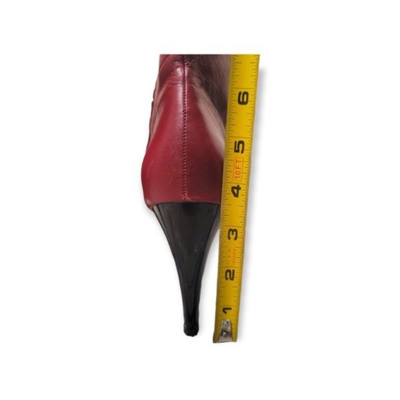 BCBG Women's Burgundy Leather High Heel Ankle Booties Point Toe Boots Size 8.5 - Picture 3 of 7